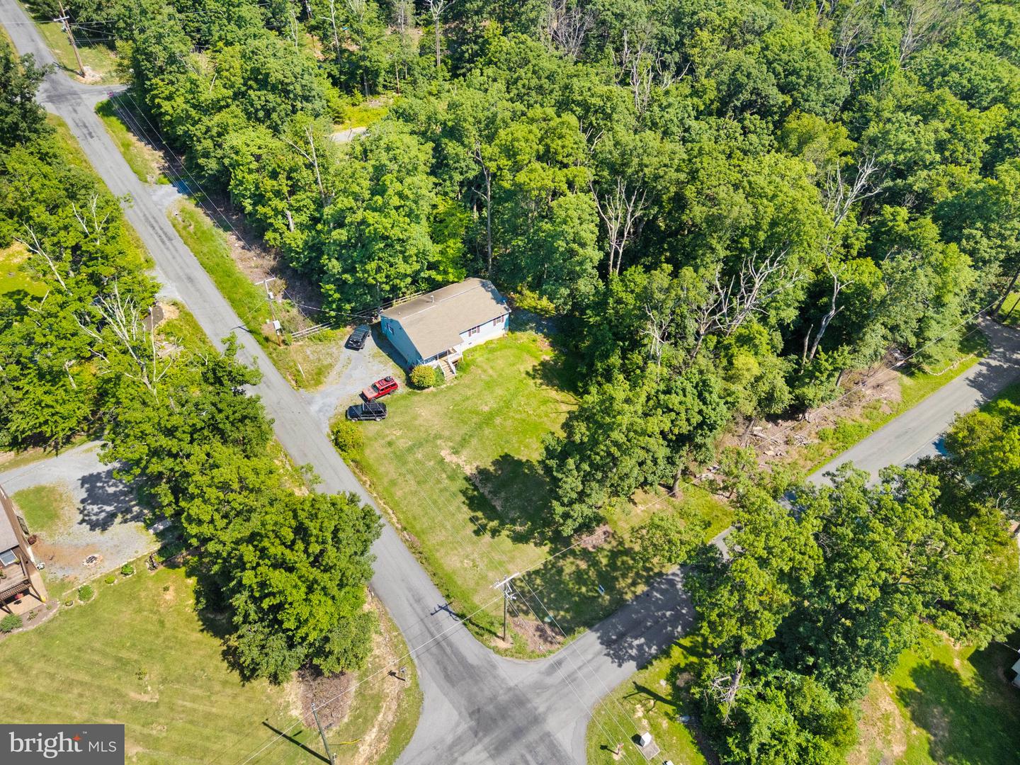 1000 HICKORY TRL, WINCHESTER, Virginia 22602, 3 Bedrooms Bedrooms, 7 Rooms Rooms,2 BathroomsBathrooms,Residential,For sale,1000 HICKORY TRL,VAFV2035142 MLS # VAFV2035142