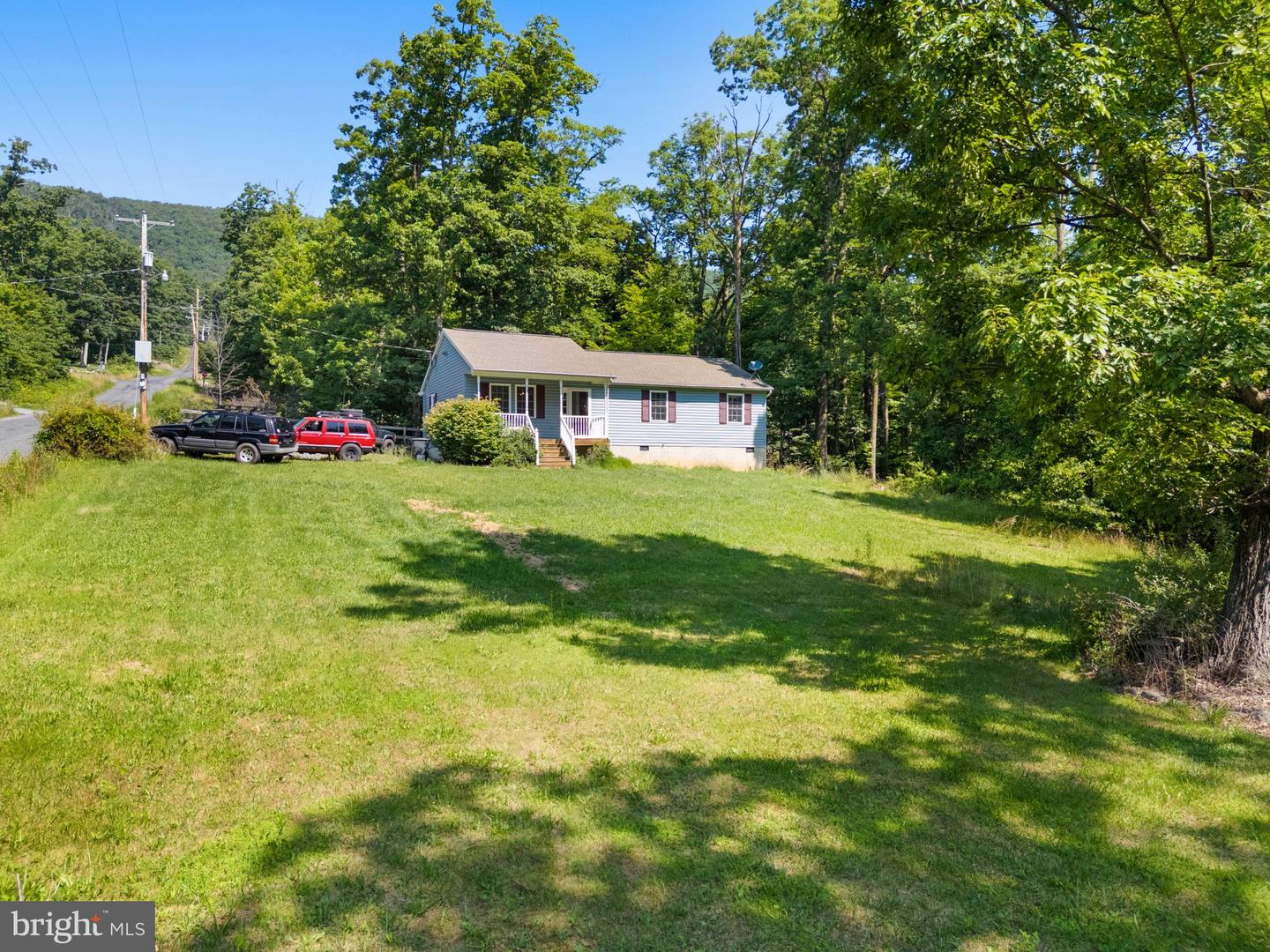 1000 HICKORY TRL, WINCHESTER, Virginia 22602, 3 Bedrooms Bedrooms, 7 Rooms Rooms,2 BathroomsBathrooms,Residential,For sale,1000 HICKORY TRL,VAFV2035142 MLS # VAFV2035142
