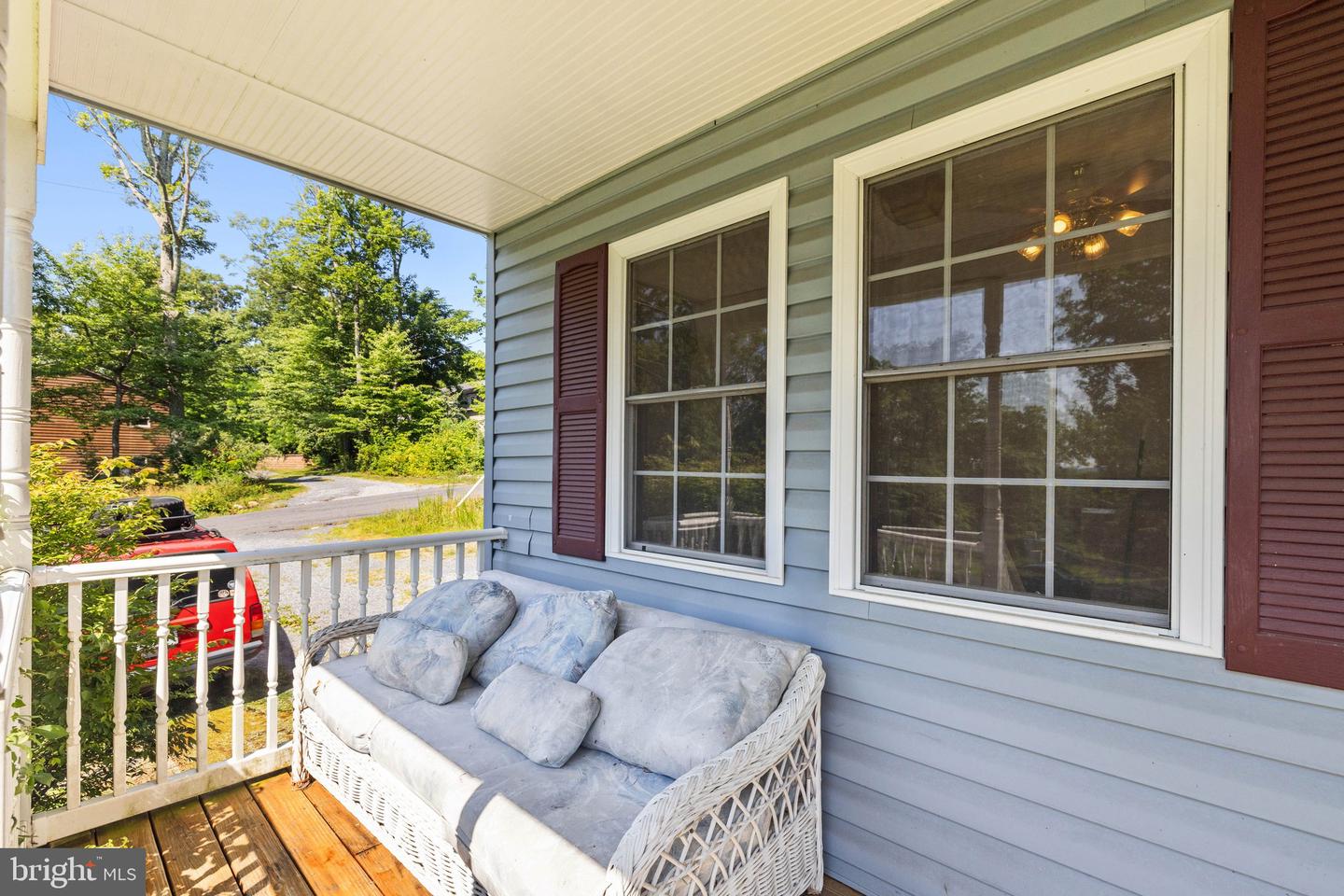 1000 HICKORY TRL, WINCHESTER, Virginia 22602, 3 Bedrooms Bedrooms, 7 Rooms Rooms,2 BathroomsBathrooms,Residential,For sale,1000 HICKORY TRL,VAFV2035142 MLS # VAFV2035142