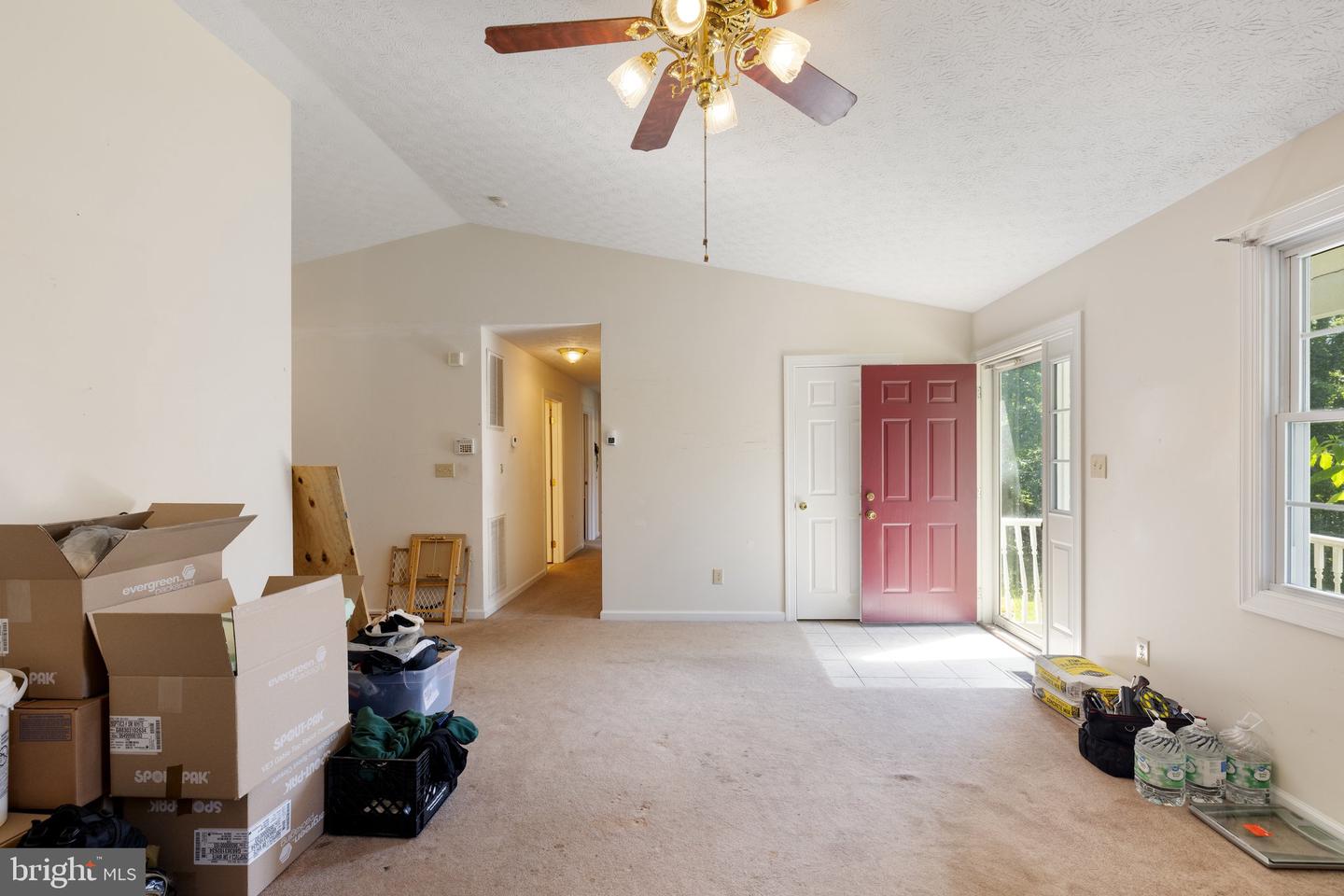 1000 HICKORY TRL, WINCHESTER, Virginia 22602, 3 Bedrooms Bedrooms, 7 Rooms Rooms,2 BathroomsBathrooms,Residential,For sale,1000 HICKORY TRL,VAFV2035142 MLS # VAFV2035142