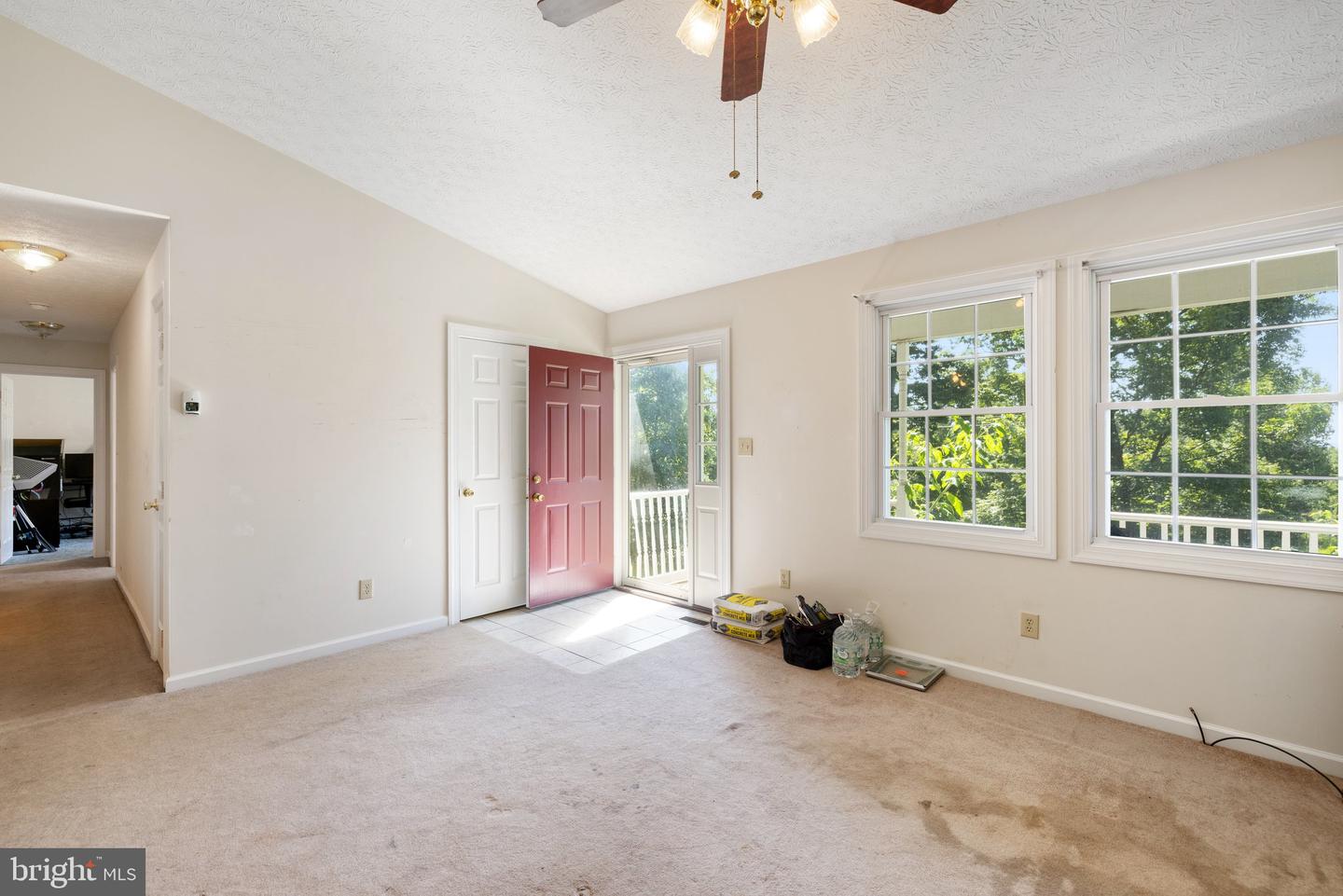 1000 HICKORY TRL, WINCHESTER, Virginia 22602, 3 Bedrooms Bedrooms, 7 Rooms Rooms,2 BathroomsBathrooms,Residential,For sale,1000 HICKORY TRL,VAFV2035142 MLS # VAFV2035142
