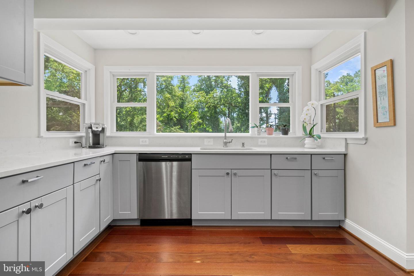 9151 HERMOSA DR, FAIRFAX, Virginia 22031, 5 Bedrooms Bedrooms, ,3 BathroomsBathrooms,Residential,For sale,9151 HERMOSA DR,VAFX2252408 MLS # VAFX2252408