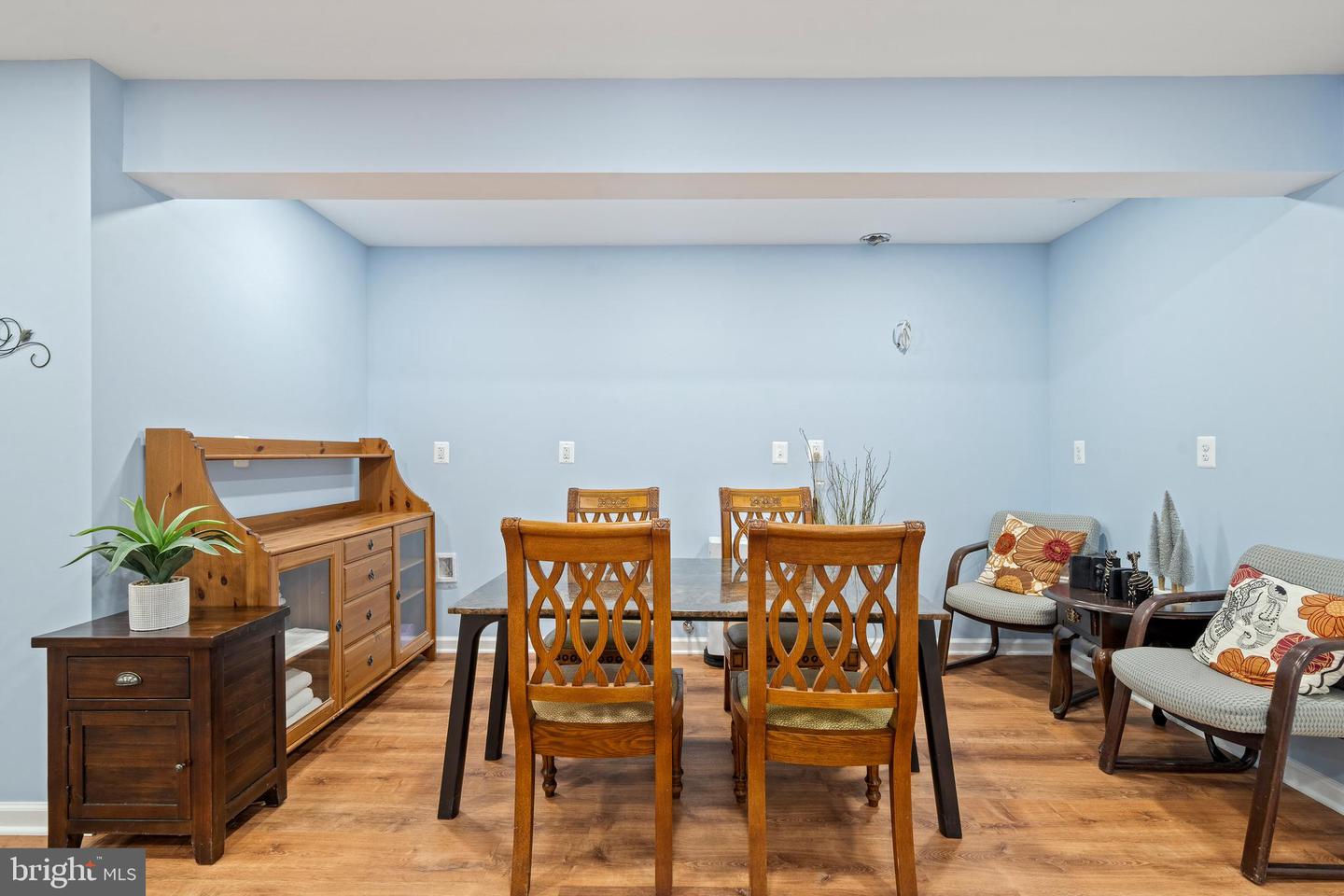 9151 HERMOSA DR, FAIRFAX, Virginia 22031, 5 Bedrooms Bedrooms, ,3 BathroomsBathrooms,Residential,For sale,9151 HERMOSA DR,VAFX2252408 MLS # VAFX2252408