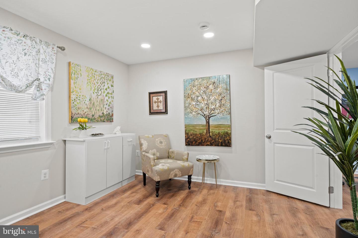 9151 HERMOSA DR, FAIRFAX, Virginia 22031, 5 Bedrooms Bedrooms, ,3 BathroomsBathrooms,Residential,For sale,9151 HERMOSA DR,VAFX2252408 MLS # VAFX2252408