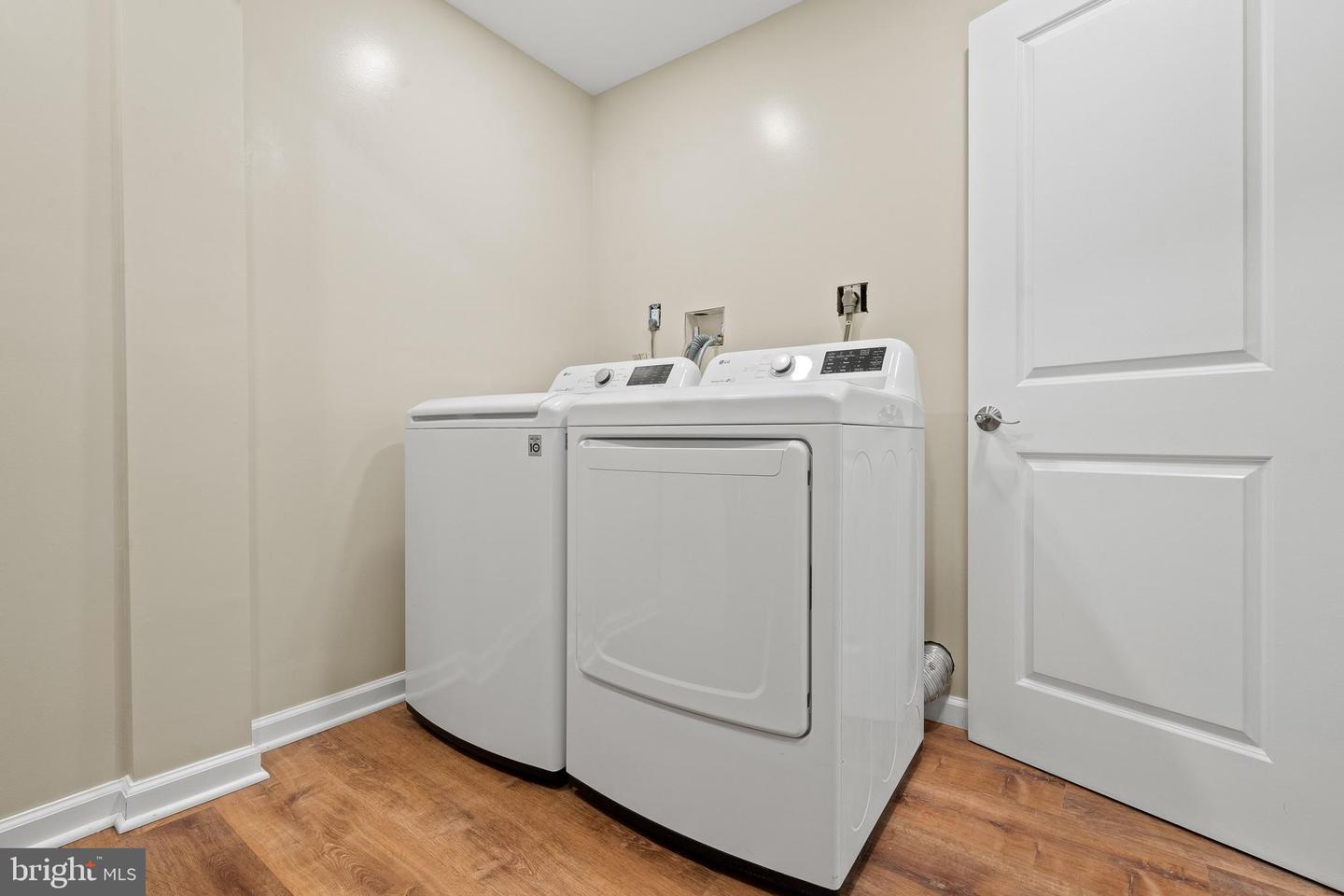9151 HERMOSA DR, FAIRFAX, Virginia 22031, 5 Bedrooms Bedrooms, ,3 BathroomsBathrooms,Residential,For sale,9151 HERMOSA DR,VAFX2252408 MLS # VAFX2252408