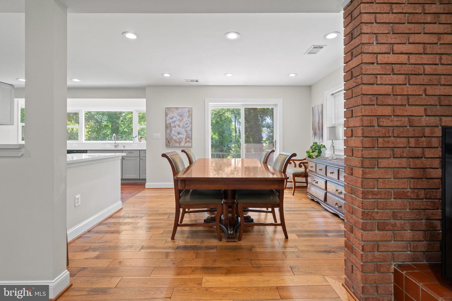 9151 HERMOSA DR, FAIRFAX, Virginia 22031, 5 Bedrooms Bedrooms, ,3 BathroomsBathrooms,Residential,For sale,9151 HERMOSA DR,VAFX2252408 MLS # VAFX2252408