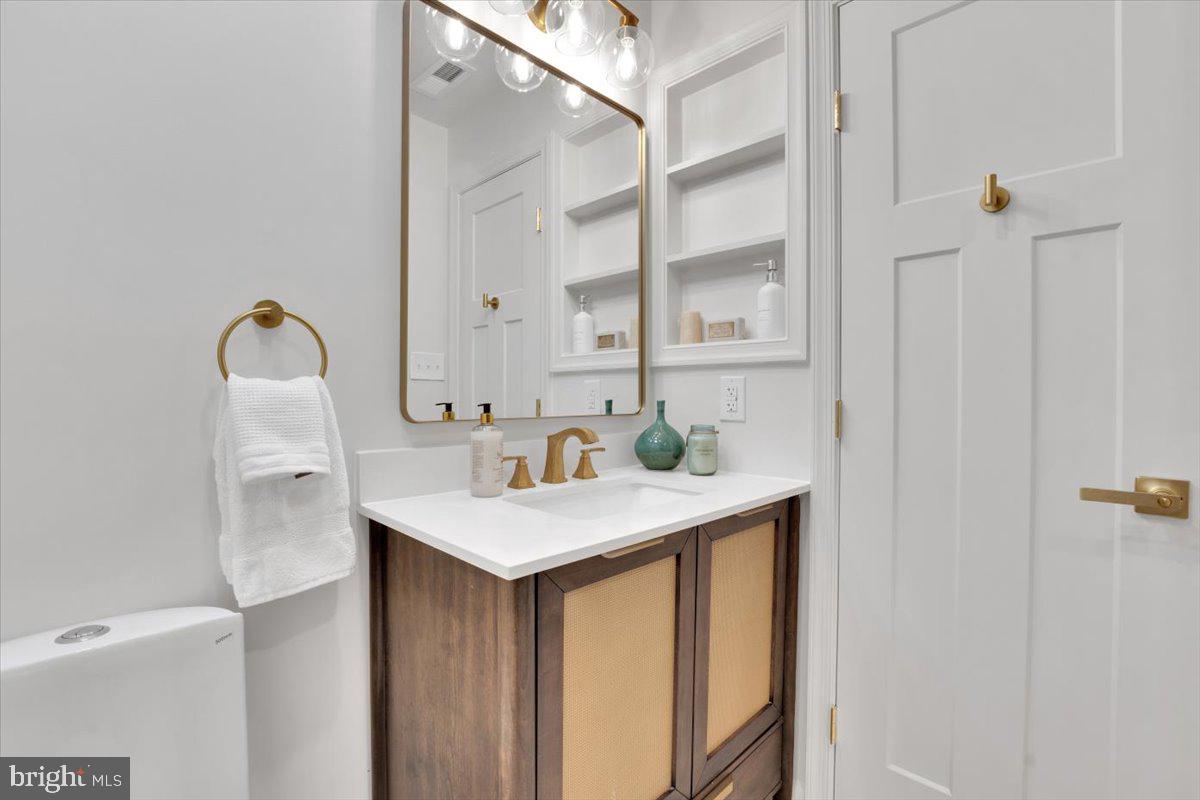 6338 BREN MAR DR, ALEXANDRIA, Virginia 22312, 4 Bedrooms Bedrooms, ,3 BathroomsBathrooms,Residential,For sale,6338 BREN MAR DR,VAFX2252418 MLS # VAFX2252418