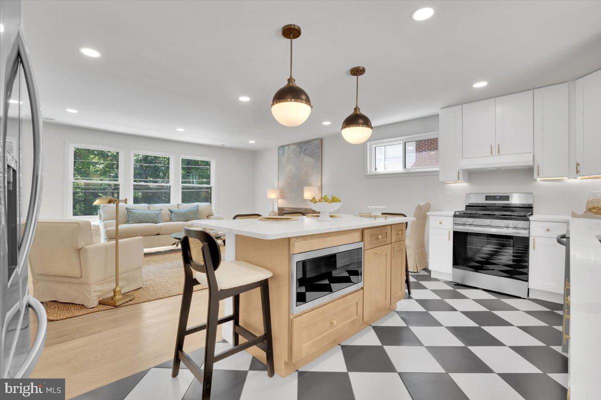 6338 BREN MAR DR, ALEXANDRIA, Virginia 22312, 4 Bedrooms Bedrooms, ,3 BathroomsBathrooms,Residential,For sale,6338 BREN MAR DR,VAFX2252418 MLS # VAFX2252418
