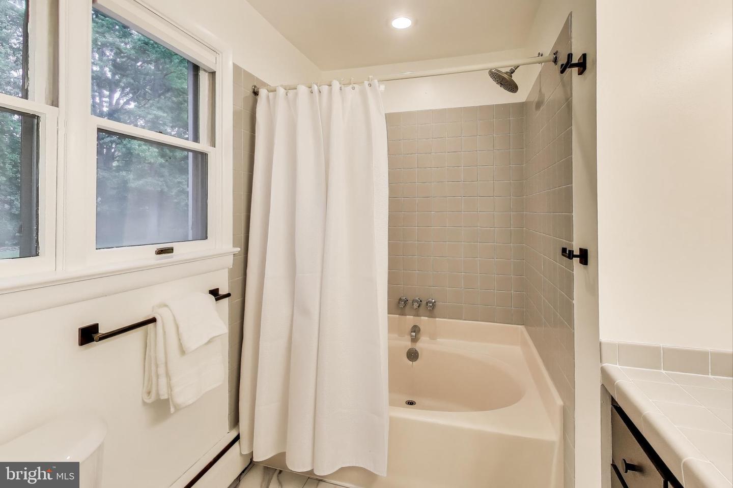 4422 NEPTUNE DR, ALEXANDRIA, Virginia 22309, 4 Bedrooms Bedrooms, ,3 BathroomsBathrooms,Residential,For sale,4422 NEPTUNE DR,VAFX2252426 MLS # VAFX2252426
