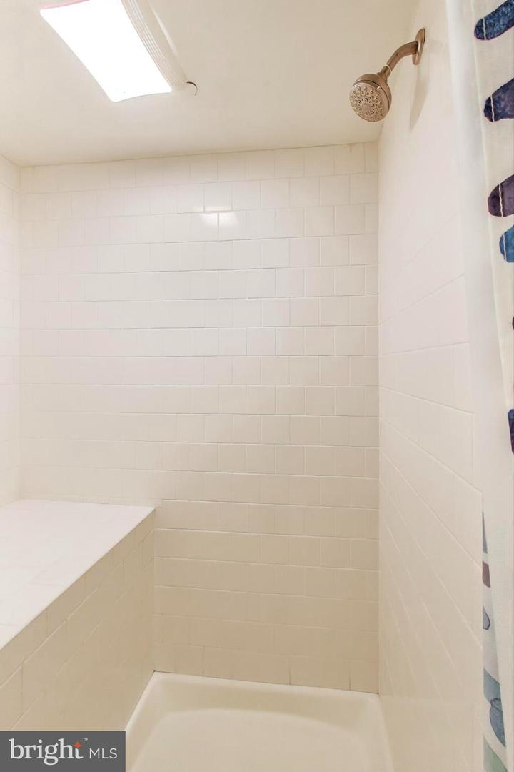 4422 NEPTUNE DR, ALEXANDRIA, Virginia 22309, 4 Bedrooms Bedrooms, ,3 BathroomsBathrooms,Residential,For sale,4422 NEPTUNE DR,VAFX2252426 MLS # VAFX2252426