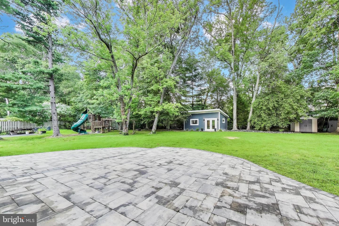 4422 NEPTUNE DR, ALEXANDRIA, Virginia 22309, 4 Bedrooms Bedrooms, ,3 BathroomsBathrooms,Residential,For sale,4422 NEPTUNE DR,VAFX2252426 MLS # VAFX2252426