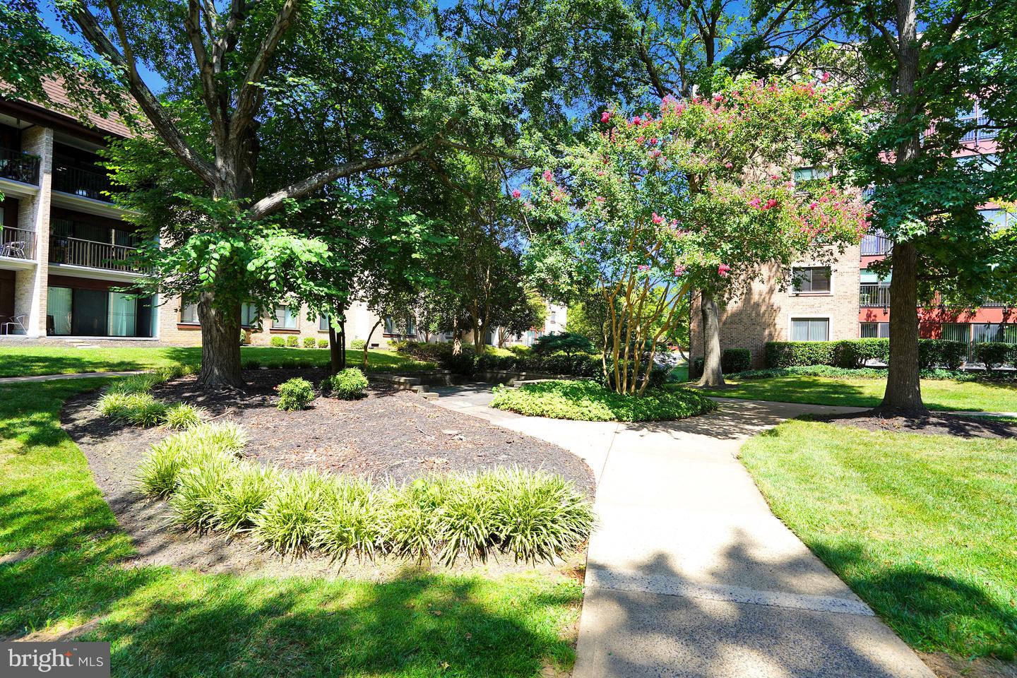 10300 BUSHMAN DR #102, OAKTON, Virginia 22124, 2 Bedrooms Bedrooms, ,2 BathroomsBathrooms,Residential,For sale,10300 BUSHMAN DR #102,VAFX2252368 MLS # VAFX2252368