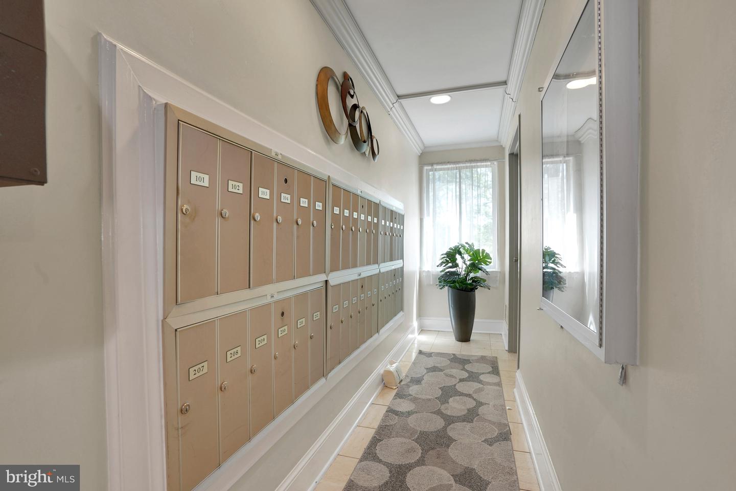 10300 BUSHMAN DR #102, OAKTON, Virginia 22124, 2 Bedrooms Bedrooms, ,2 BathroomsBathrooms,Residential,For sale,10300 BUSHMAN DR #102,VAFX2252368 MLS # VAFX2252368