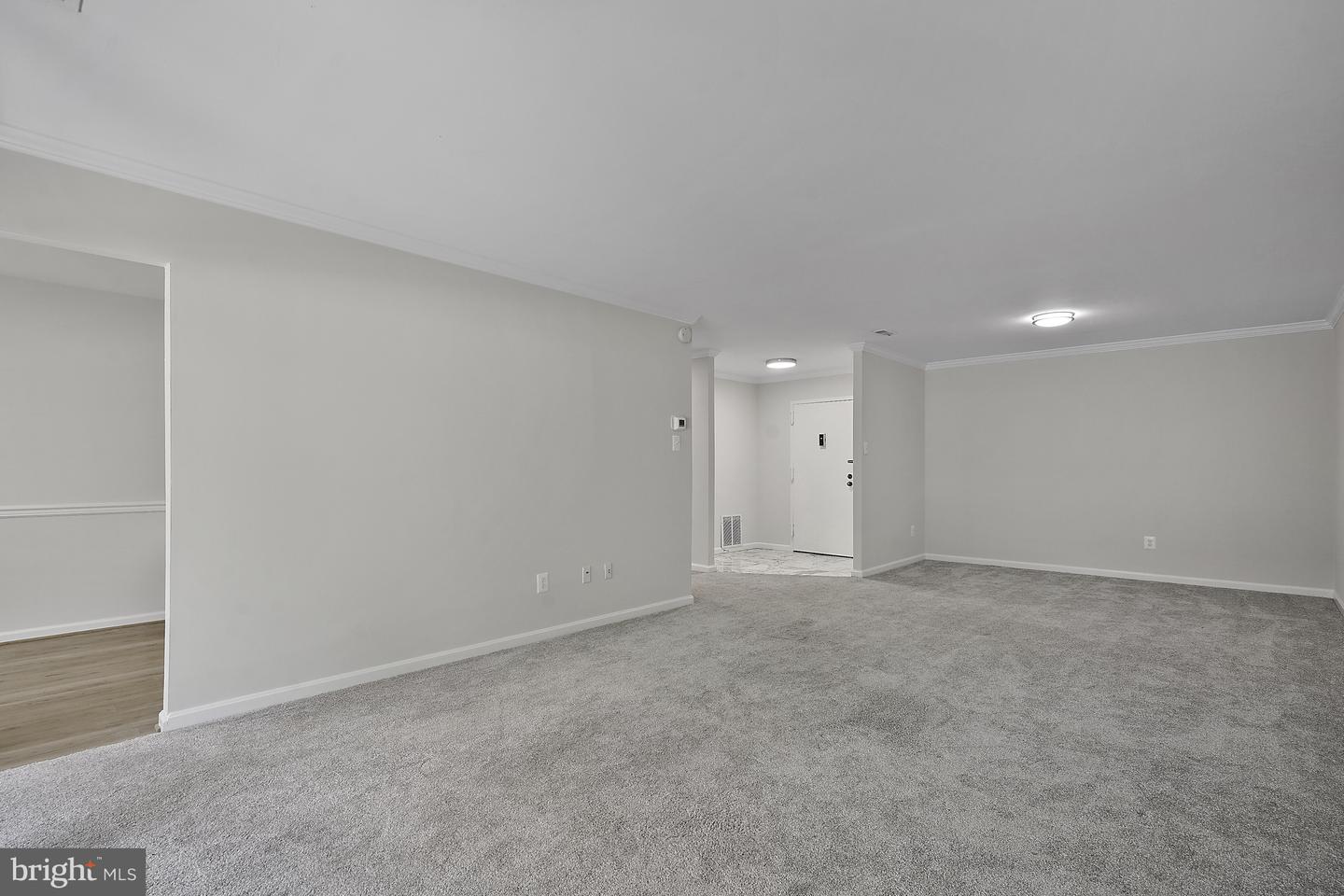 10300 BUSHMAN DR #102, OAKTON, Virginia 22124, 2 Bedrooms Bedrooms, ,2 BathroomsBathrooms,Residential,For sale,10300 BUSHMAN DR #102,VAFX2252368 MLS # VAFX2252368