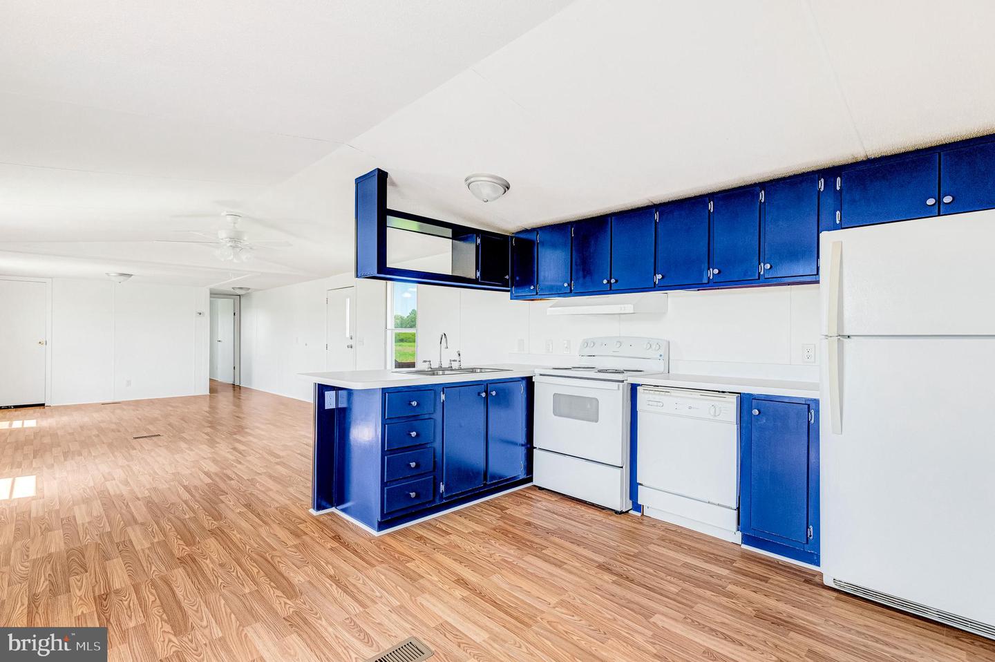640 RIDGE RD, WARSAW, Virginia 22572, 2 Bedrooms Bedrooms, 5 Rooms Rooms,2 BathroomsBathrooms,Residential,For sale,640 RIDGE RD,VARV2000528 MLS # VARV2000528