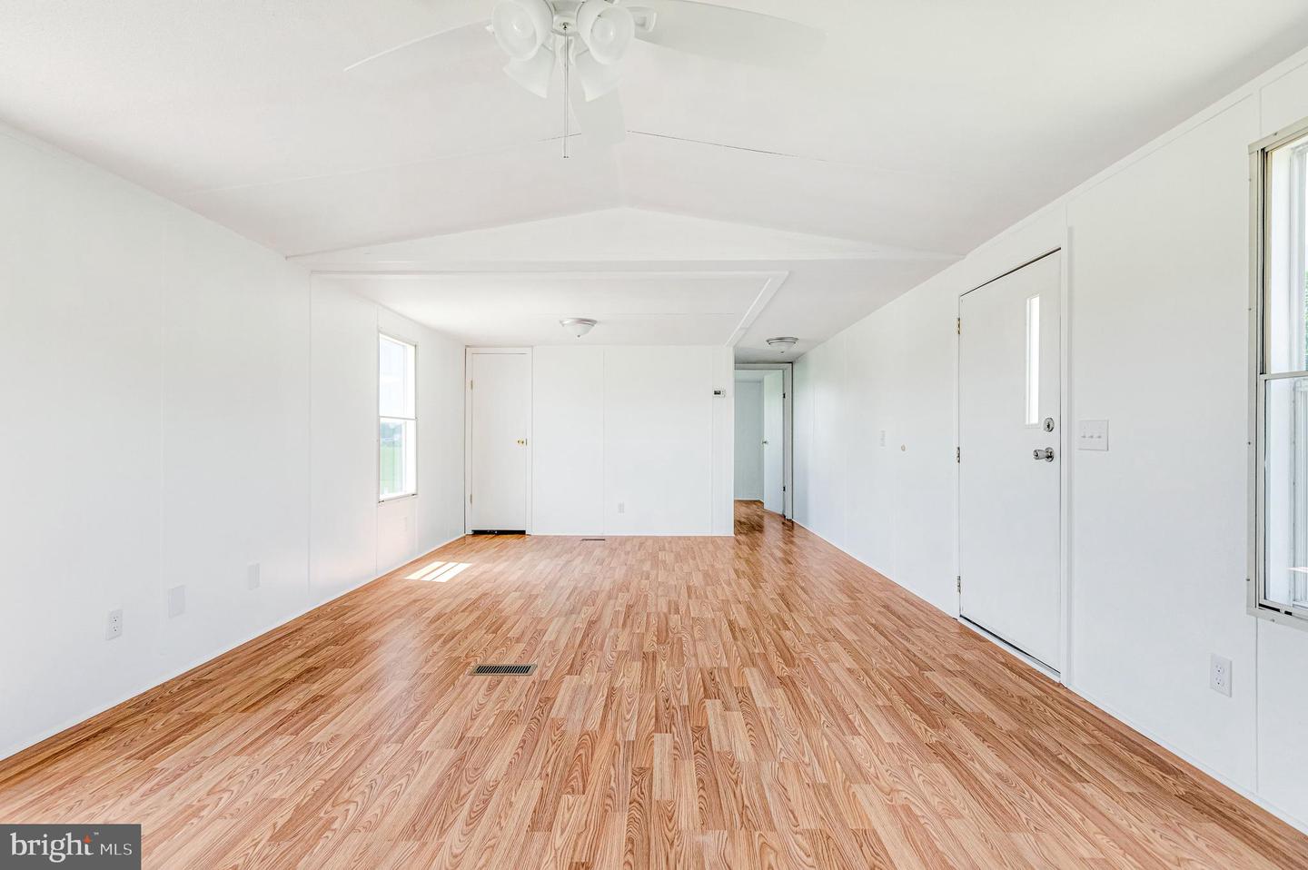 640 RIDGE RD, WARSAW, Virginia 22572, 2 Bedrooms Bedrooms, 5 Rooms Rooms,2 BathroomsBathrooms,Residential,For sale,640 RIDGE RD,VARV2000528 MLS # VARV2000528