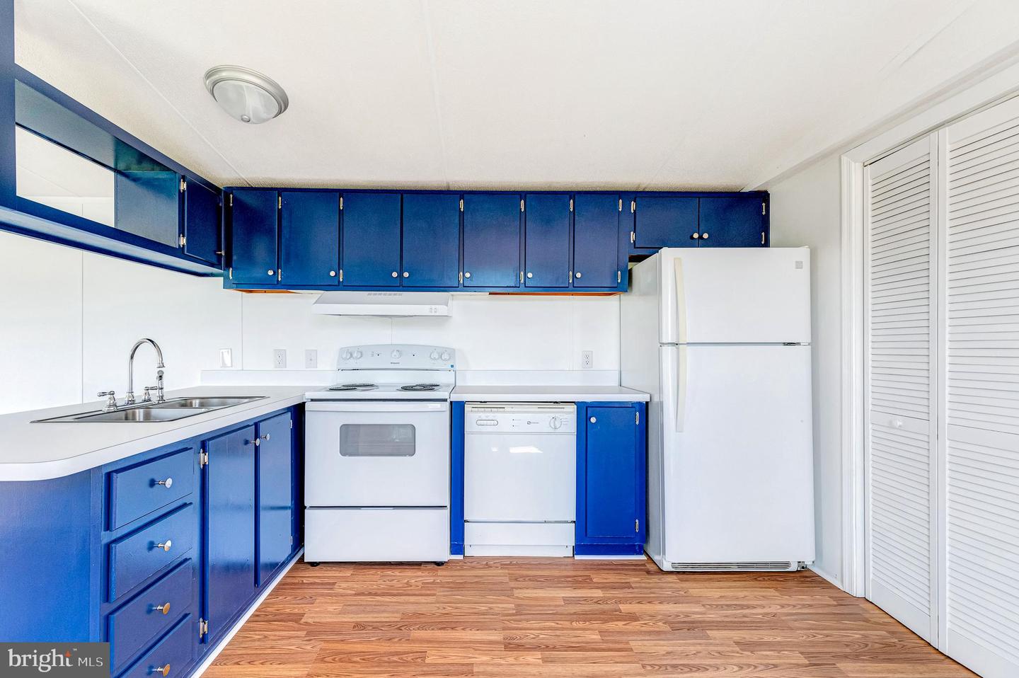 640 RIDGE RD, WARSAW, Virginia 22572, 2 Bedrooms Bedrooms, 5 Rooms Rooms,2 BathroomsBathrooms,Residential,For sale,640 RIDGE RD,VARV2000528 MLS # VARV2000528