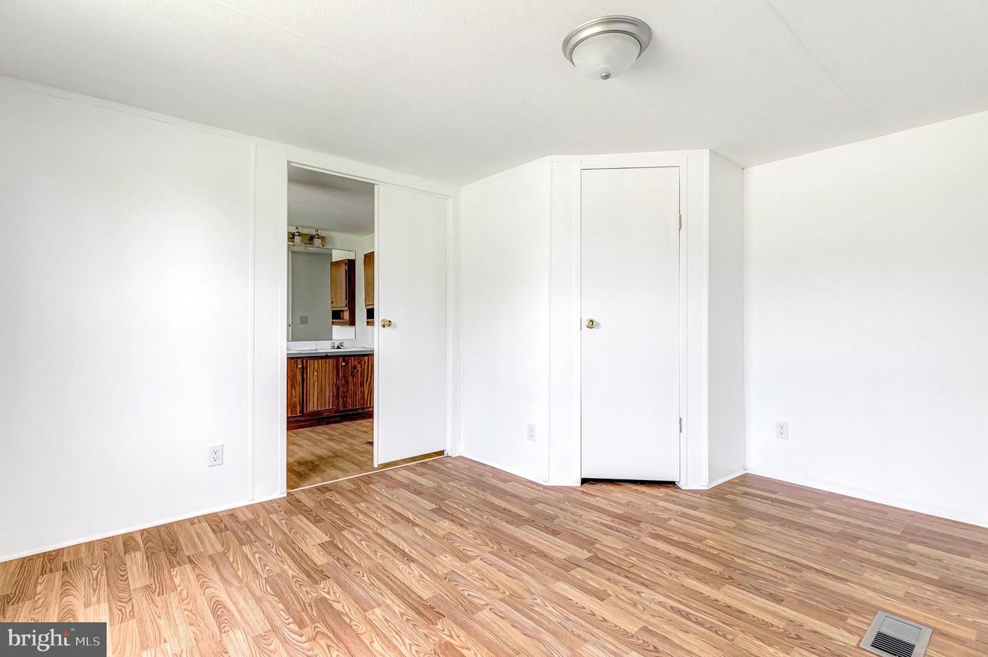 640 RIDGE RD, WARSAW, Virginia 22572, 2 Bedrooms Bedrooms, 5 Rooms Rooms,2 BathroomsBathrooms,Residential,For sale,640 RIDGE RD,VARV2000528 MLS # VARV2000528