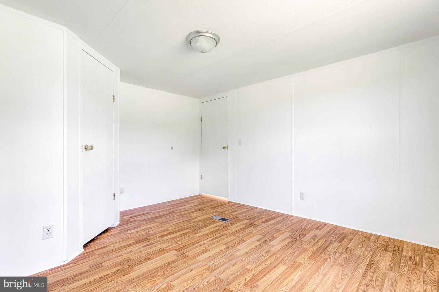 640 RIDGE RD, WARSAW, Virginia 22572, 2 Bedrooms Bedrooms, 5 Rooms Rooms,2 BathroomsBathrooms,Residential,For sale,640 RIDGE RD,VARV2000528 MLS # VARV2000528
