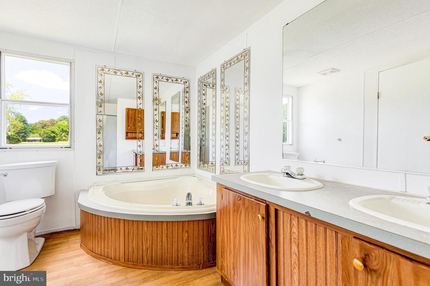 640 RIDGE RD, WARSAW, Virginia 22572, 2 Bedrooms Bedrooms, 5 Rooms Rooms,2 BathroomsBathrooms,Residential,For sale,640 RIDGE RD,VARV2000528 MLS # VARV2000528