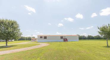 640 RIDGE RD, WARSAW, Virginia 22572, 2 Bedrooms Bedrooms, 5 Rooms Rooms,2 BathroomsBathrooms,Residential,For sale,640 RIDGE RD,VARV2000528 MLS # VARV2000528