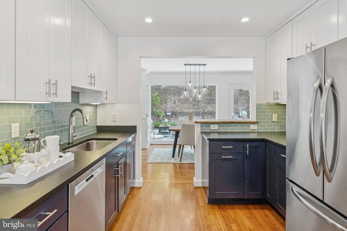 657 E ST SE, WASHINGTON, District Of Columbia 20003, 5 Bedrooms Bedrooms, ,4 BathroomsBathrooms,Residential,For sale,657 E ST SE,DCDC2208152 MLS # DCDC2208152