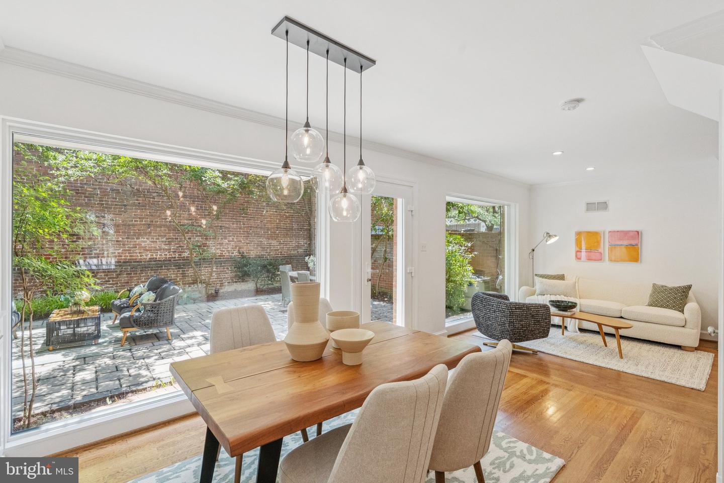 657 E ST SE, WASHINGTON, District Of Columbia 20003, 5 Bedrooms Bedrooms, ,4 BathroomsBathrooms,Residential,For sale,657 E ST SE,DCDC2208152 MLS # DCDC2208152