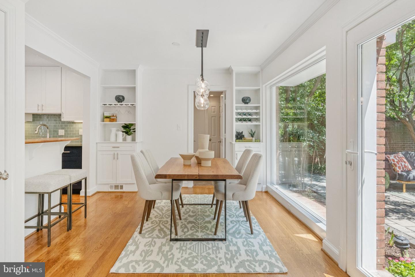 657 E ST SE, WASHINGTON, District Of Columbia 20003, 5 Bedrooms Bedrooms, ,4 BathroomsBathrooms,Residential,For sale,657 E ST SE,DCDC2208152 MLS # DCDC2208152