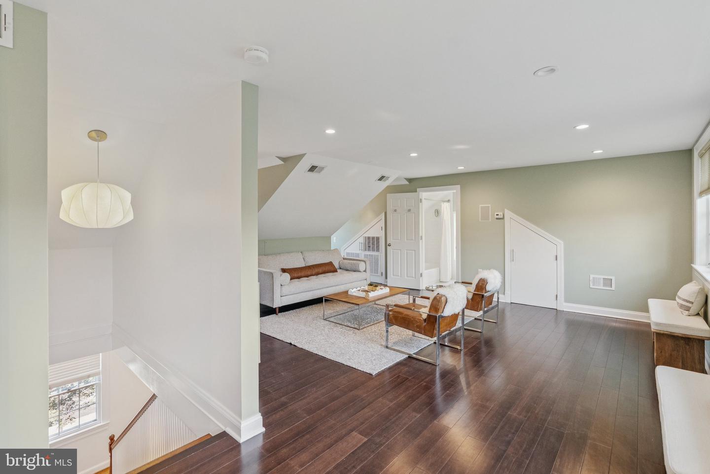 657 E ST SE, WASHINGTON, District Of Columbia 20003, 5 Bedrooms Bedrooms, ,4 BathroomsBathrooms,Residential,For sale,657 E ST SE,DCDC2208152 MLS # DCDC2208152