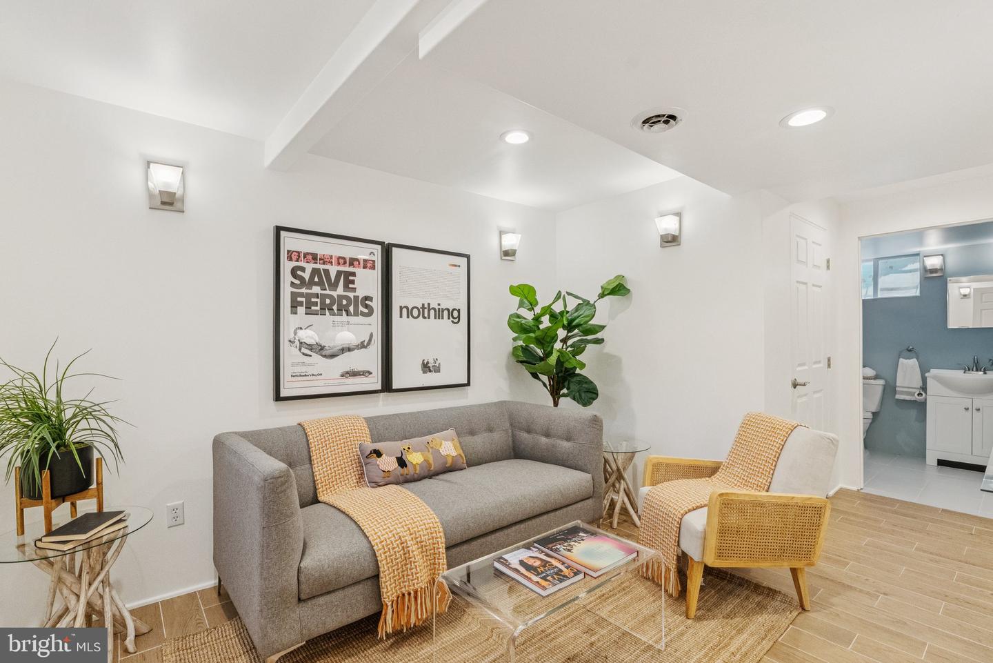 657 E ST SE, WASHINGTON, District Of Columbia 20003, 5 Bedrooms Bedrooms, ,4 BathroomsBathrooms,Residential,For sale,657 E ST SE,DCDC2208152 MLS # DCDC2208152