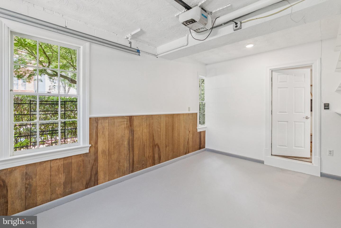 657 E ST SE, WASHINGTON, District Of Columbia 20003, 5 Bedrooms Bedrooms, ,4 BathroomsBathrooms,Residential,For sale,657 E ST SE,DCDC2208152 MLS # DCDC2208152