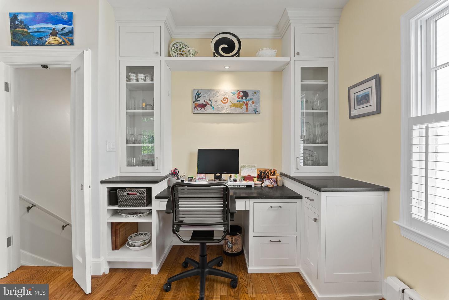304 SUMMERS DR, ALEXANDRIA, Virginia 22301, 4 Bedrooms Bedrooms, ,4 BathroomsBathrooms,Residential,For sale,304 SUMMERS DR,VAAX2047000 MLS # VAAX2047000