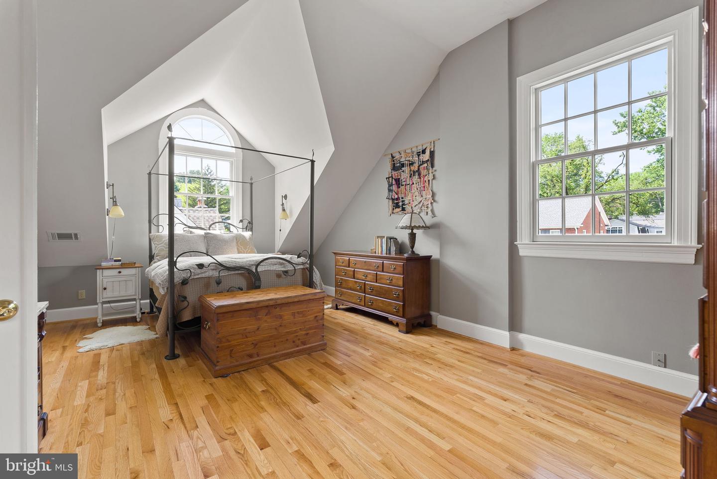 304 SUMMERS DR, ALEXANDRIA, Virginia 22301, 4 Bedrooms Bedrooms, ,4 BathroomsBathrooms,Residential,For sale,304 SUMMERS DR,VAAX2047000 MLS # VAAX2047000