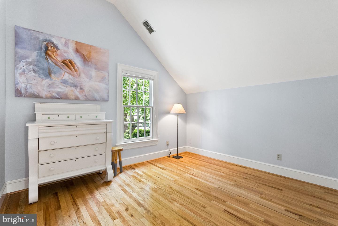 304 SUMMERS DR, ALEXANDRIA, Virginia 22301, 4 Bedrooms Bedrooms, ,4 BathroomsBathrooms,Residential,For sale,304 SUMMERS DR,VAAX2047000 MLS # VAAX2047000