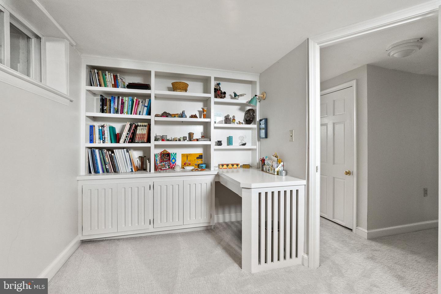 304 SUMMERS DR, ALEXANDRIA, Virginia 22301, 4 Bedrooms Bedrooms, ,4 BathroomsBathrooms,Residential,For sale,304 SUMMERS DR,VAAX2047000 MLS # VAAX2047000