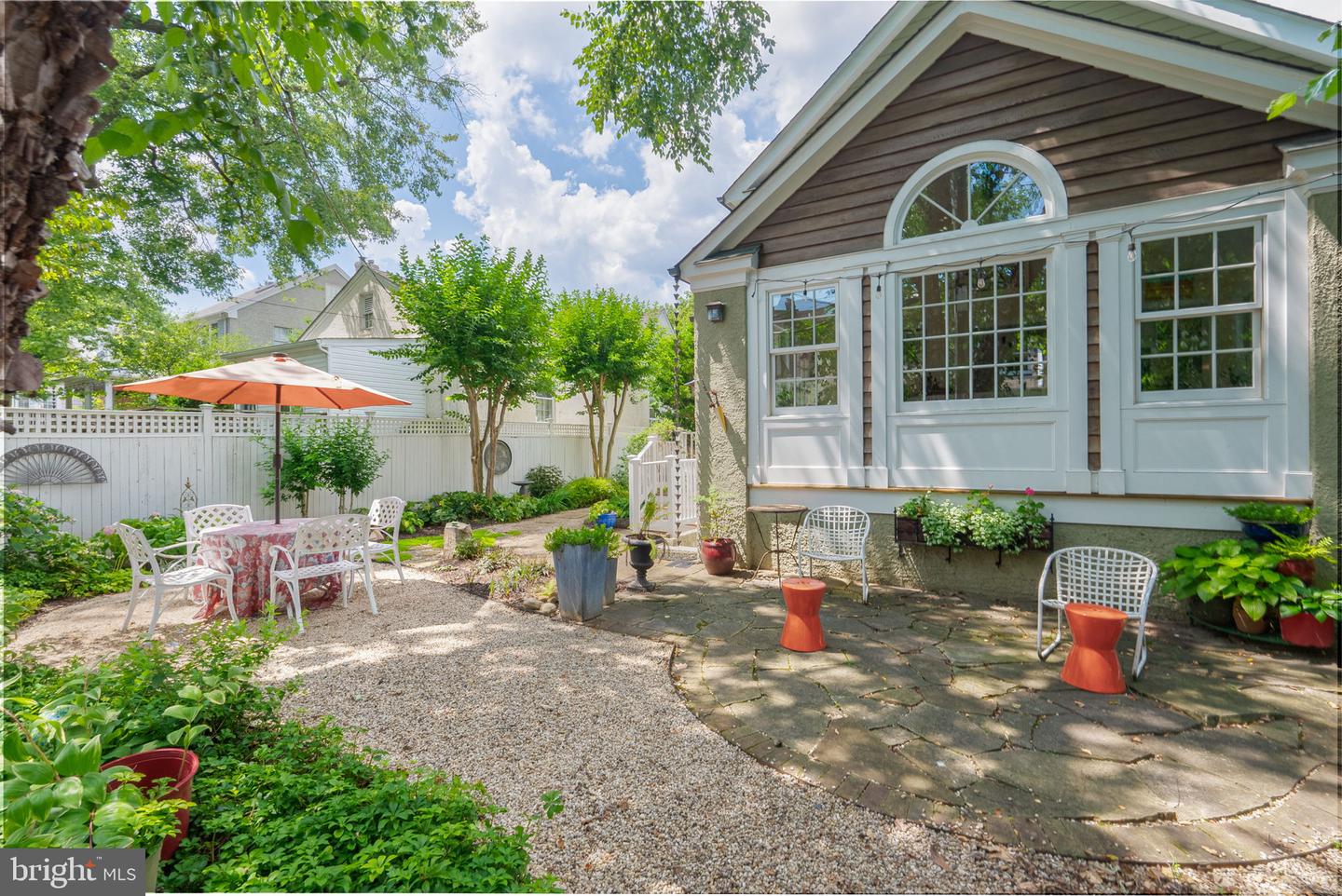 304 SUMMERS DR, ALEXANDRIA, Virginia 22301, 4 Bedrooms Bedrooms, ,4 BathroomsBathrooms,Residential,For sale,304 SUMMERS DR,VAAX2047000 MLS # VAAX2047000