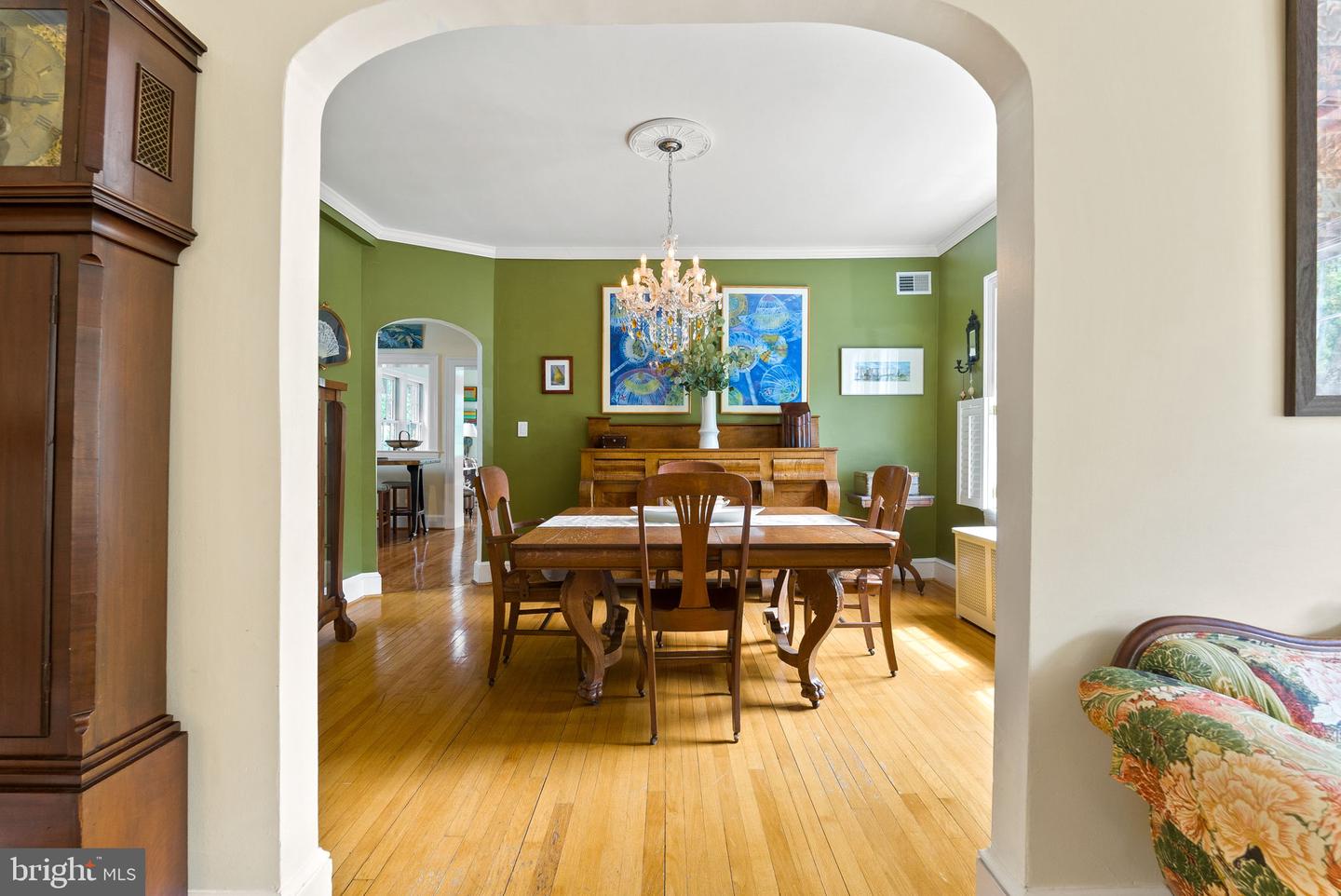 304 SUMMERS DR, ALEXANDRIA, Virginia 22301, 4 Bedrooms Bedrooms, ,4 BathroomsBathrooms,Residential,For sale,304 SUMMERS DR,VAAX2047000 MLS # VAAX2047000