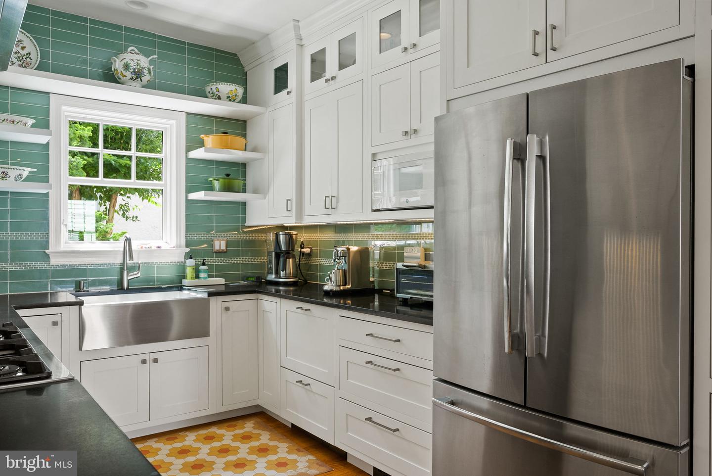 304 SUMMERS DR, ALEXANDRIA, Virginia 22301, 4 Bedrooms Bedrooms, ,4 BathroomsBathrooms,Residential,For sale,304 SUMMERS DR,VAAX2047000 MLS # VAAX2047000