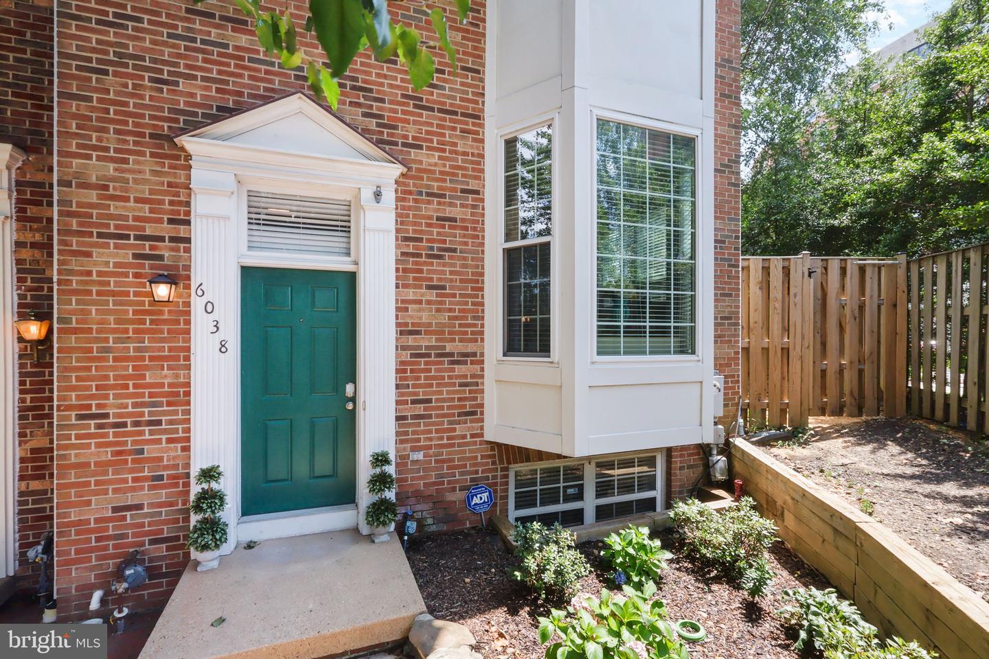 6038 LINCOLNIA RD, ALEXANDRIA, Virginia 22312, 3 Bedrooms Bedrooms, ,3 BathroomsBathrooms,Residential,For sale,6038 LINCOLNIA RD,VAAX2047020 MLS # VAAX2047020