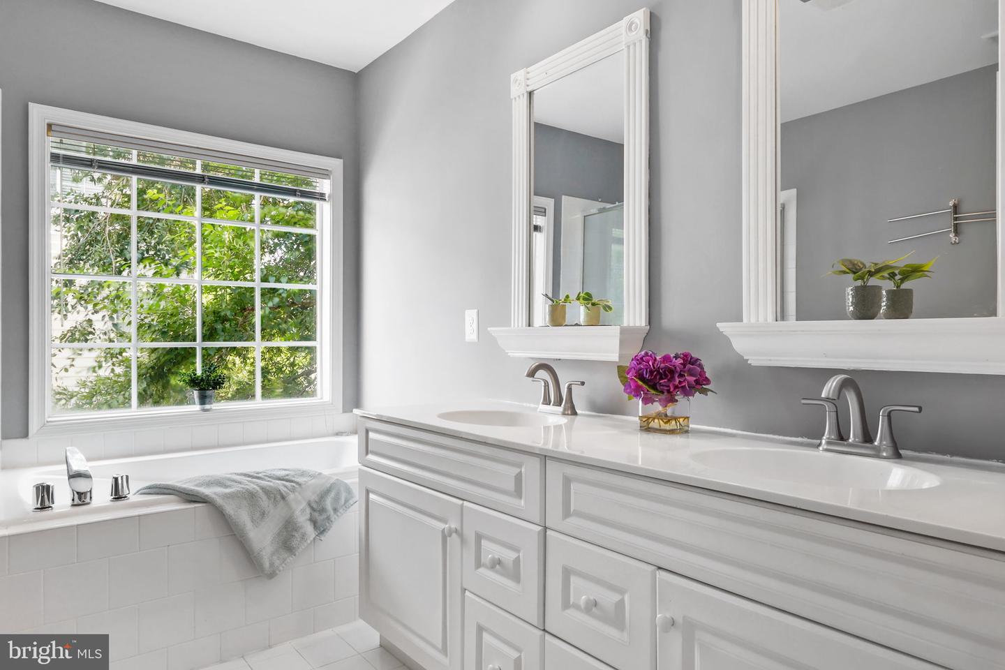 6038 LINCOLNIA RD, ALEXANDRIA, Virginia 22312, 3 Bedrooms Bedrooms, ,3 BathroomsBathrooms,Residential,For sale,6038 LINCOLNIA RD,VAAX2047020 MLS # VAAX2047020