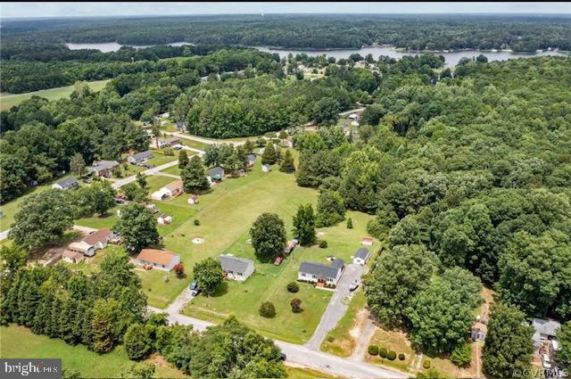21116 LEONARD DR, SUTHERLAND, Virginia 23885, 3 Bedrooms Bedrooms, 5 Rooms Rooms,1 BathroomBathrooms,Residential,For sale,21116 LEONARD DR,VADW2000044 MLS # VADW2000044