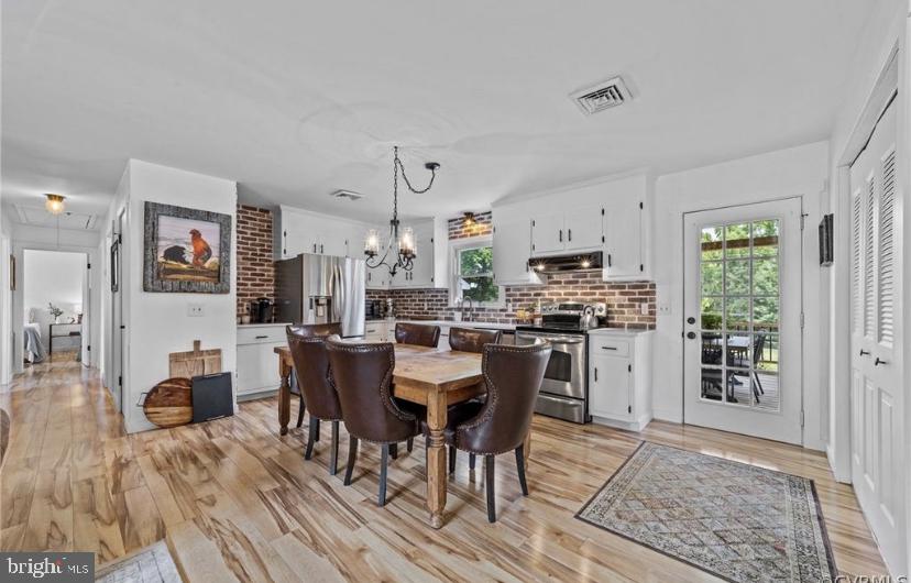 21116 LEONARD DR, SUTHERLAND, Virginia 23885, 3 Bedrooms Bedrooms, 5 Rooms Rooms,1 BathroomBathrooms,Residential,For sale,21116 LEONARD DR,VADW2000044 MLS # VADW2000044