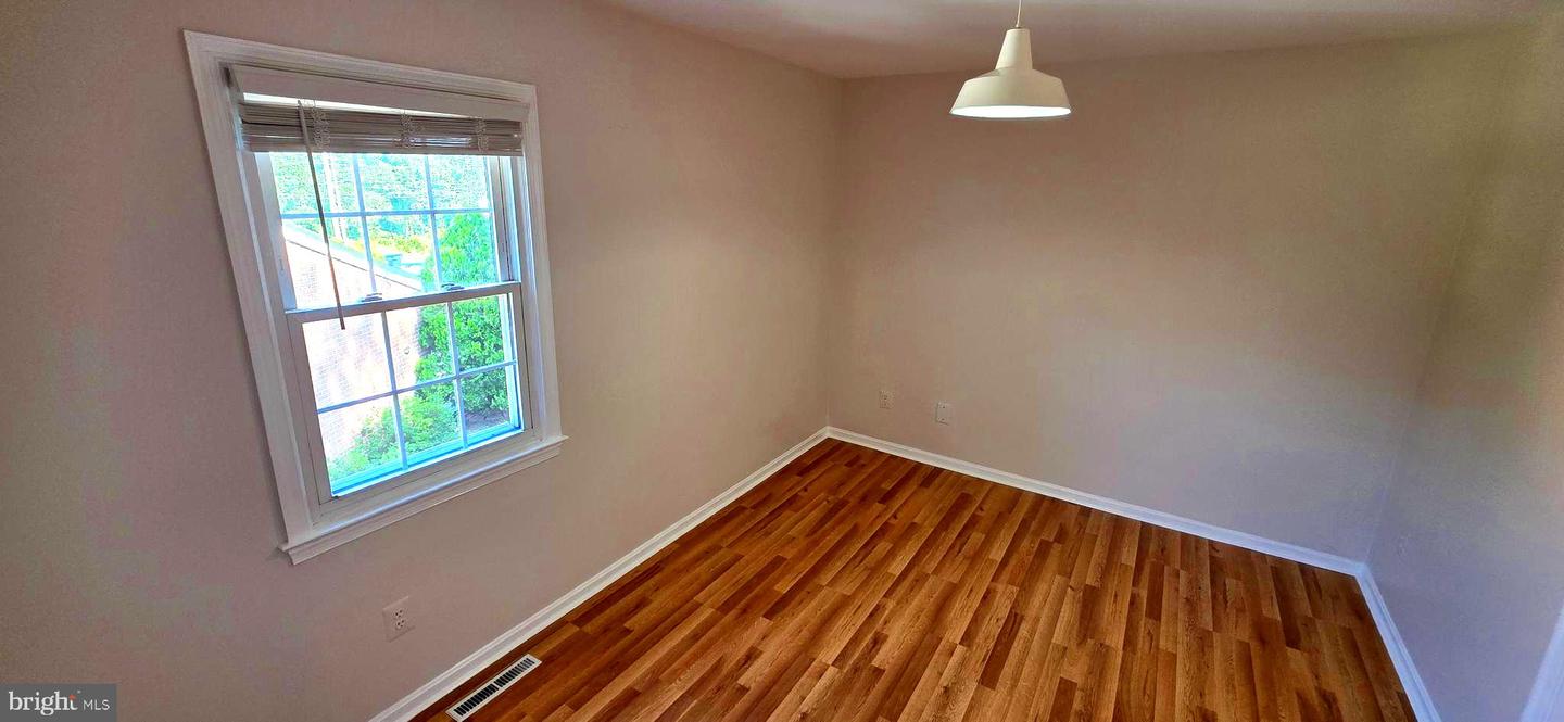 3478 PENCE CT, ANNANDALE, Virginia 22003, 4 Bedrooms Bedrooms, ,3 BathroomsBathrooms,Residential,For sale,3478 PENCE CT,VAFX2252478 MLS # VAFX2252478