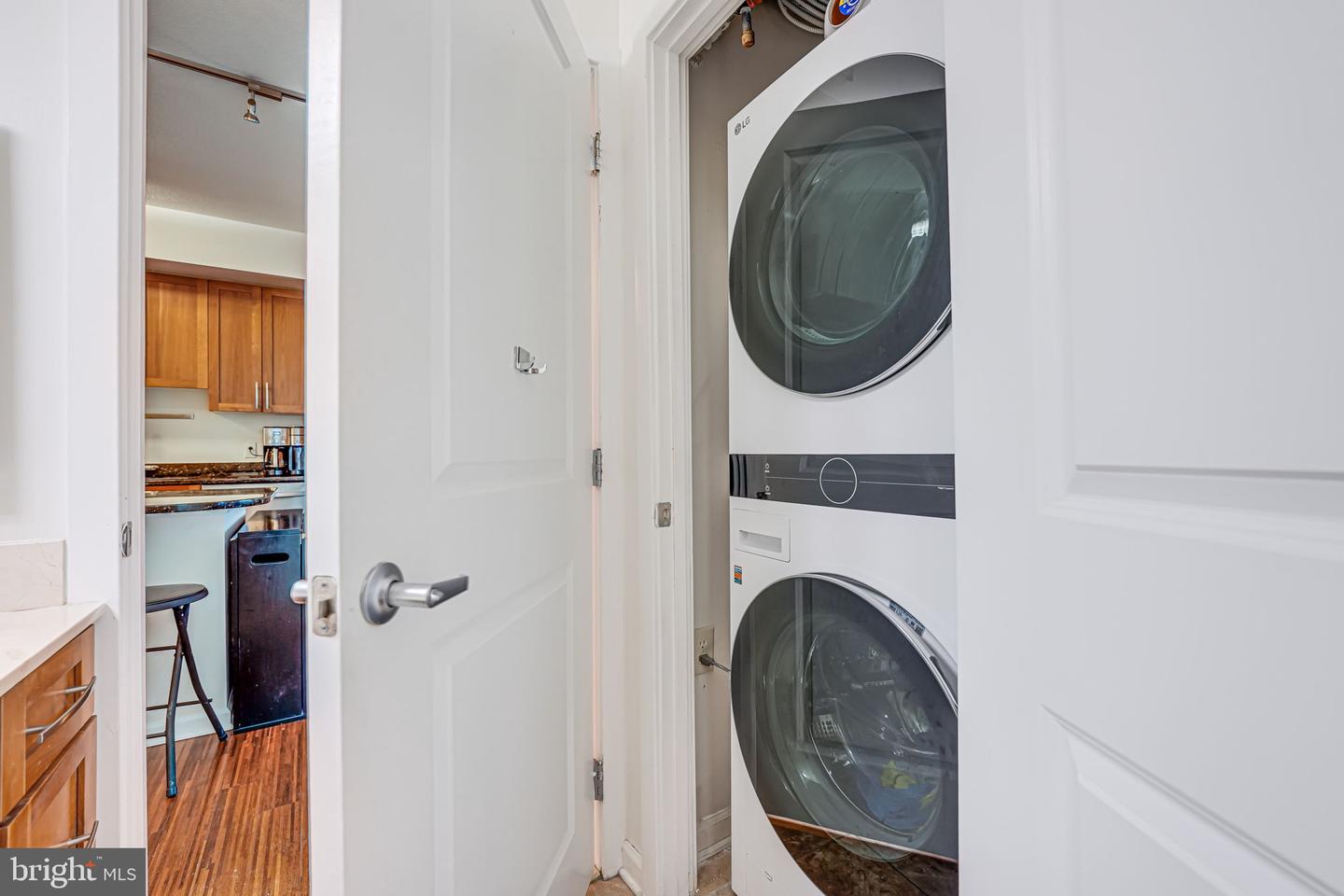 440 L ST NW #513, WASHINGTON, District Of Columbia 20001, 2 Bedrooms Bedrooms, ,1 BathroomBathrooms,Residential,For sale,440 L ST NW #513,DCDC2208304 MLS # DCDC2208304