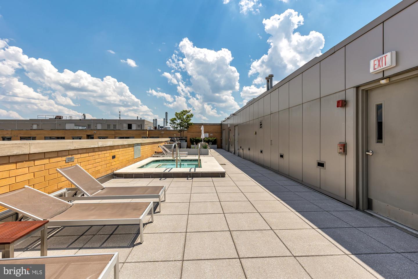 440 L ST NW #513, WASHINGTON, District Of Columbia 20001, 2 Bedrooms Bedrooms, ,1 BathroomBathrooms,Residential,For sale,440 L ST NW #513,DCDC2208304 MLS # DCDC2208304