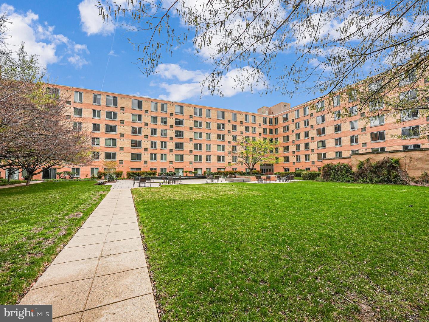 440 L ST NW #513, WASHINGTON, District Of Columbia 20001, 2 Bedrooms Bedrooms, ,1 BathroomBathrooms,Residential,For sale,440 L ST NW #513,DCDC2208304 MLS # DCDC2208304