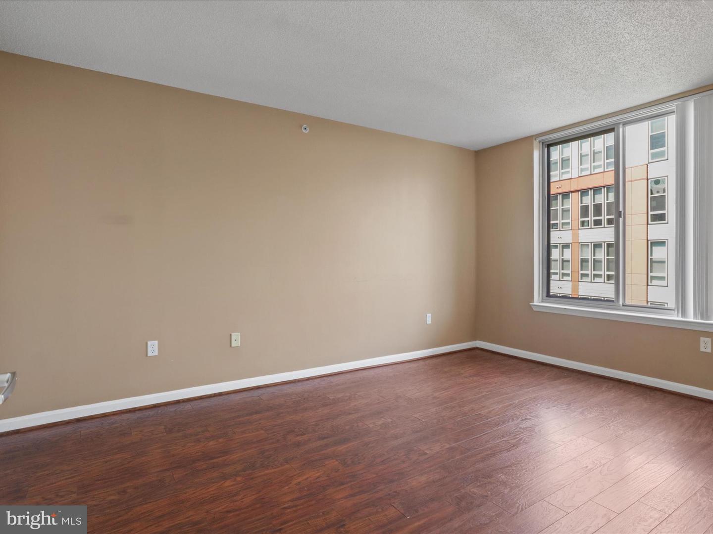 2726 GALLOWS RD #411, VIENNA, Virginia 22180, 2 Bedrooms Bedrooms, ,2 BathroomsBathrooms,Residential,For sale,2726 GALLOWS RD #411,VAFX2252532 MLS # VAFX2252532