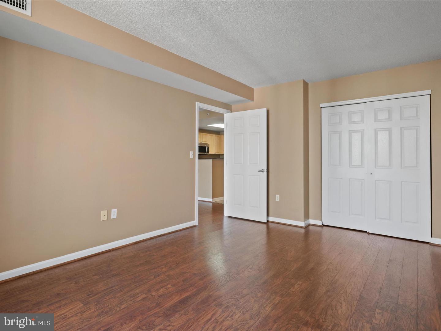 2726 GALLOWS RD #411, VIENNA, Virginia 22180, 2 Bedrooms Bedrooms, ,2 BathroomsBathrooms,Residential,For sale,2726 GALLOWS RD #411,VAFX2252532 MLS # VAFX2252532