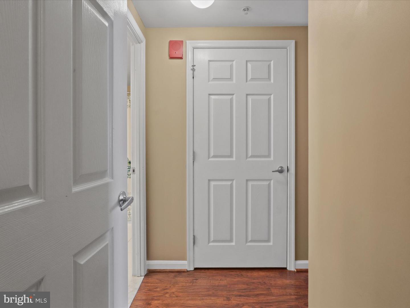2726 GALLOWS RD #411, VIENNA, Virginia 22180, 2 Bedrooms Bedrooms, ,2 BathroomsBathrooms,Residential,For sale,2726 GALLOWS RD #411,VAFX2252532 MLS # VAFX2252532