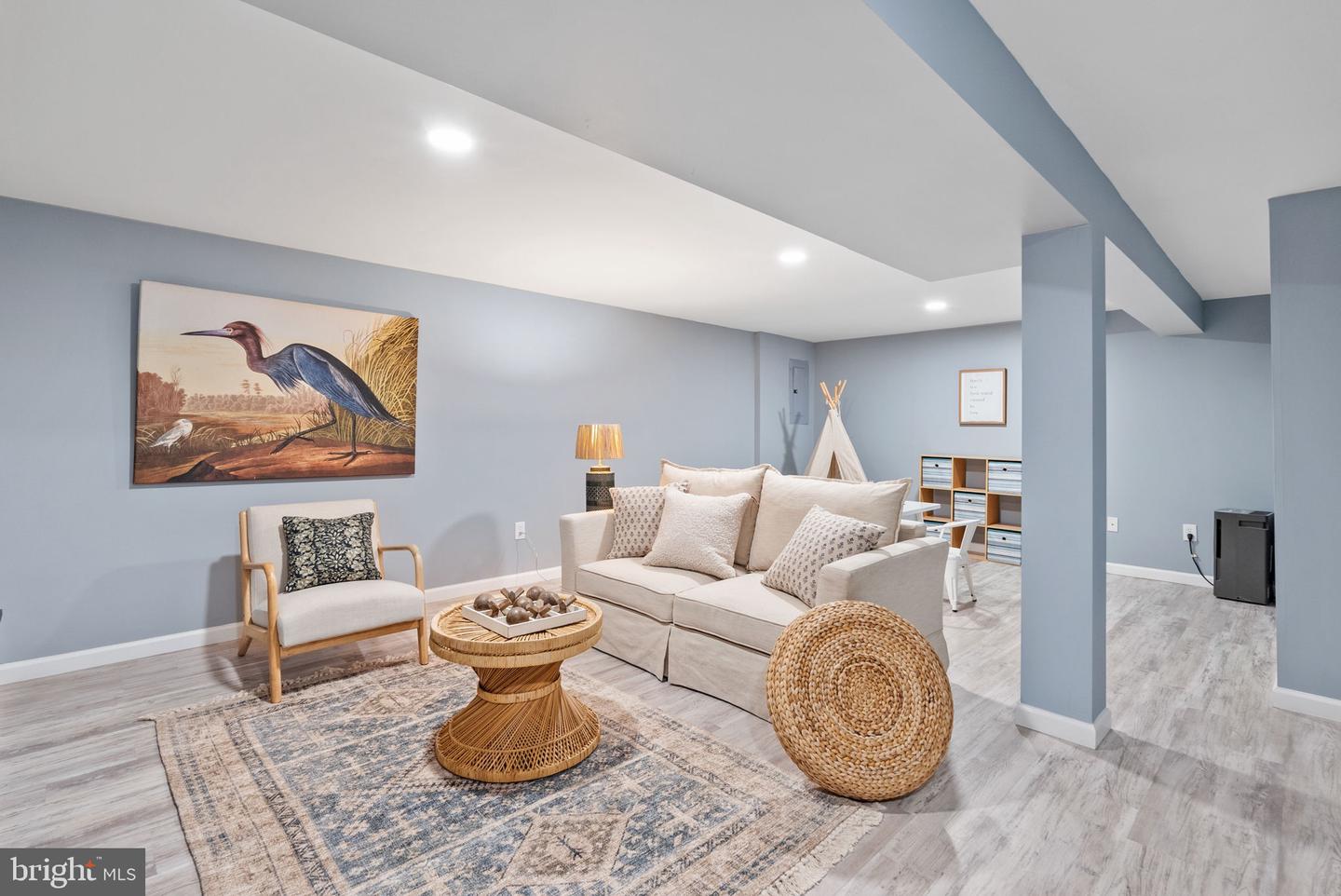 8700 BLUEDALE ST, ALEXANDRIA, Virginia 22308, 4 Bedrooms Bedrooms, ,2 BathroomsBathrooms,Residential,For sale,8700 BLUEDALE ST,VAFX2252546 MLS # VAFX2252546